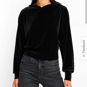 EXPRESS BLACK VELOUR CROPPED HOODIE SIZE EXTRA SMALL